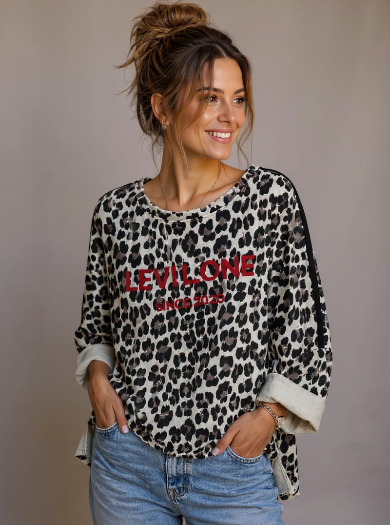 Prachtige `Leopard Shirt one size passend tot mt 46