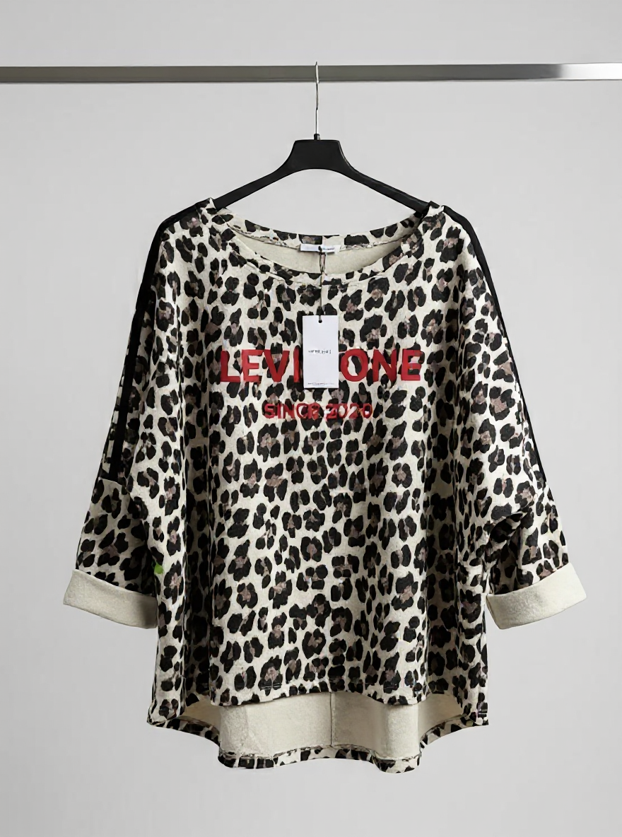 Prachtige `Leopard Shirt one size passend tot mt 46
