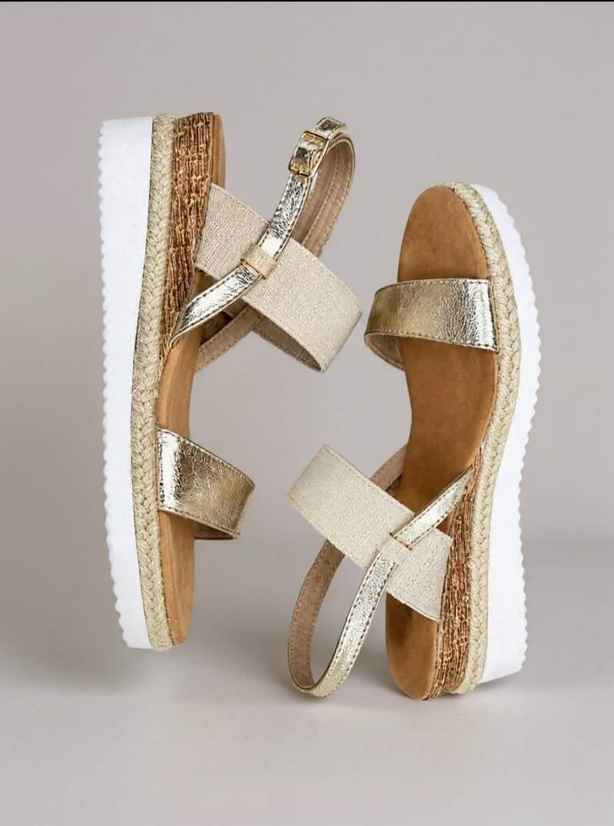 Boho Sandalen met sleehak beige gold
